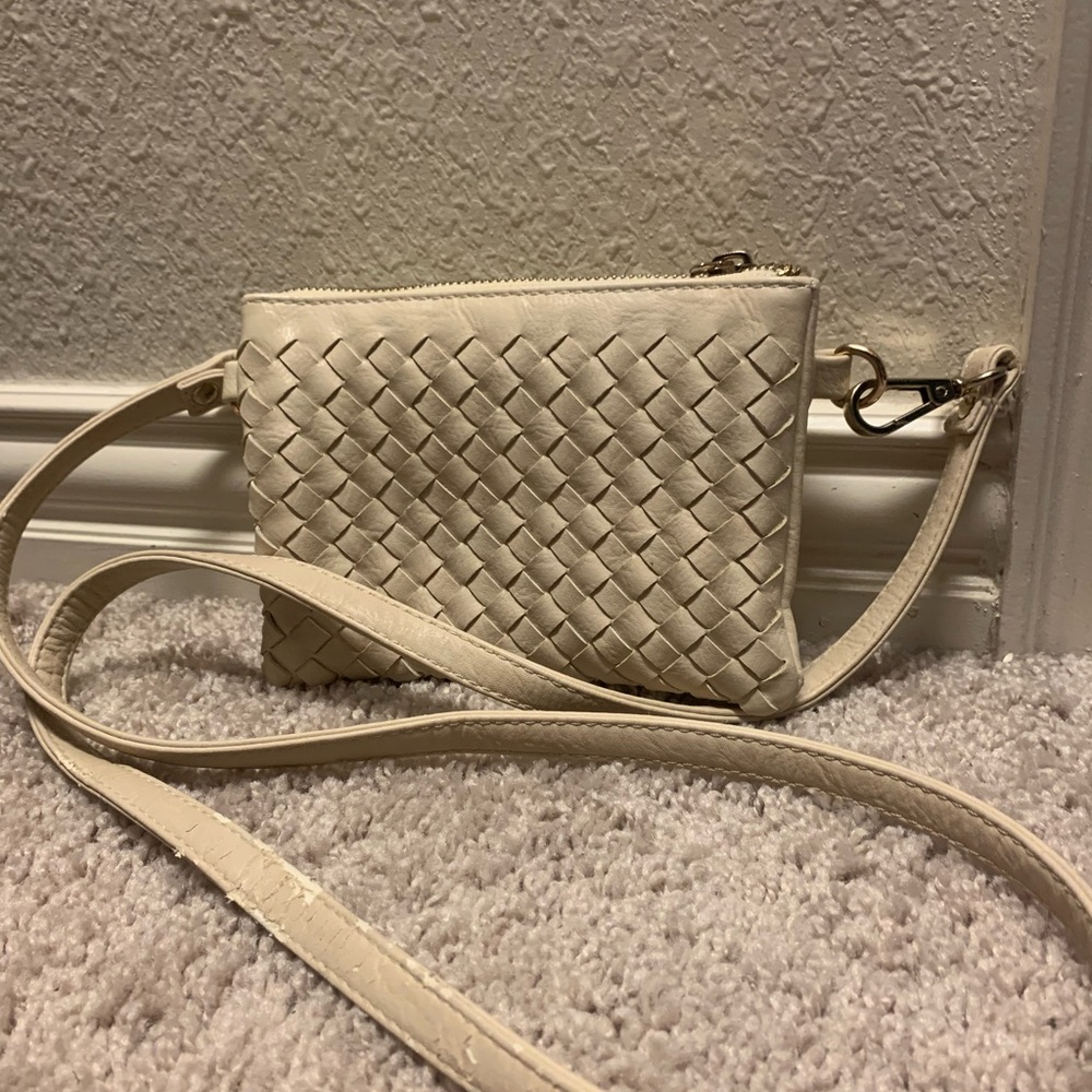 Woven crossbody bag